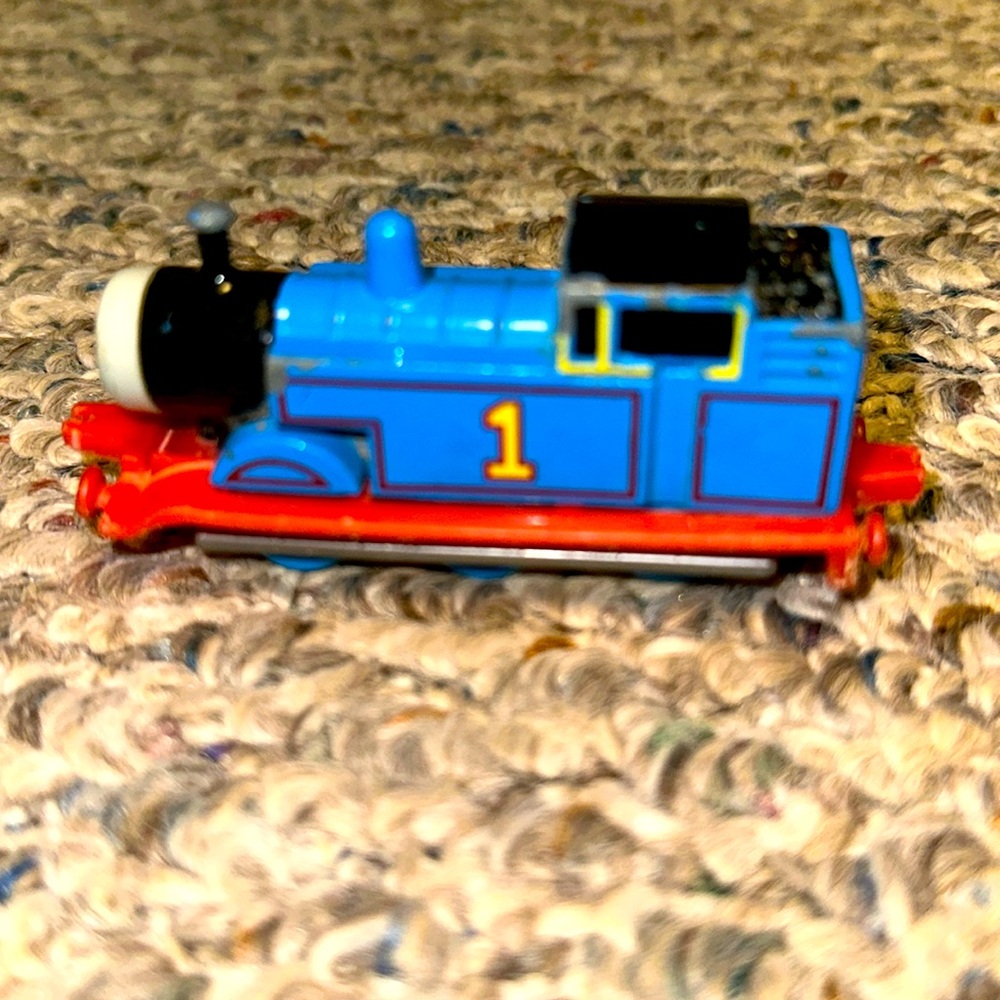 Vintage 2001 ERTL Thomas The Tank Engine Diecast Metal Blue Train